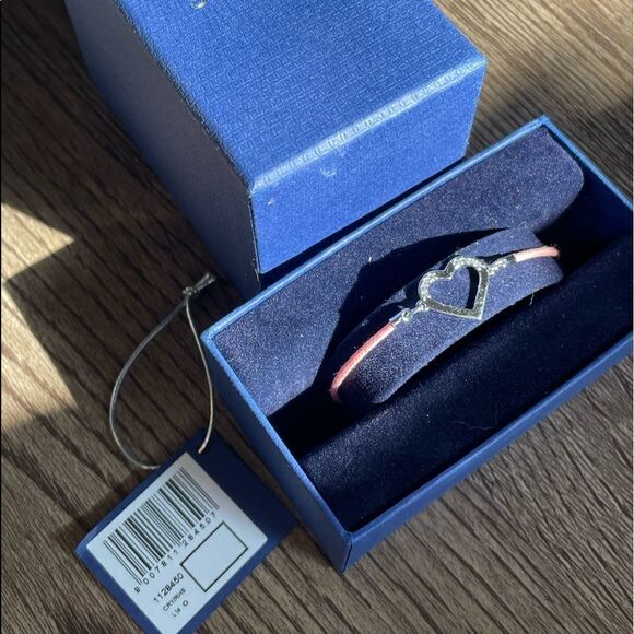 Swarovski Pink Crystal Heart Bracelet - Picture 4 of 4